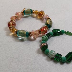 Thomas Kinkade Colors of Venice Art Glass Beaded Stretch plus green glass